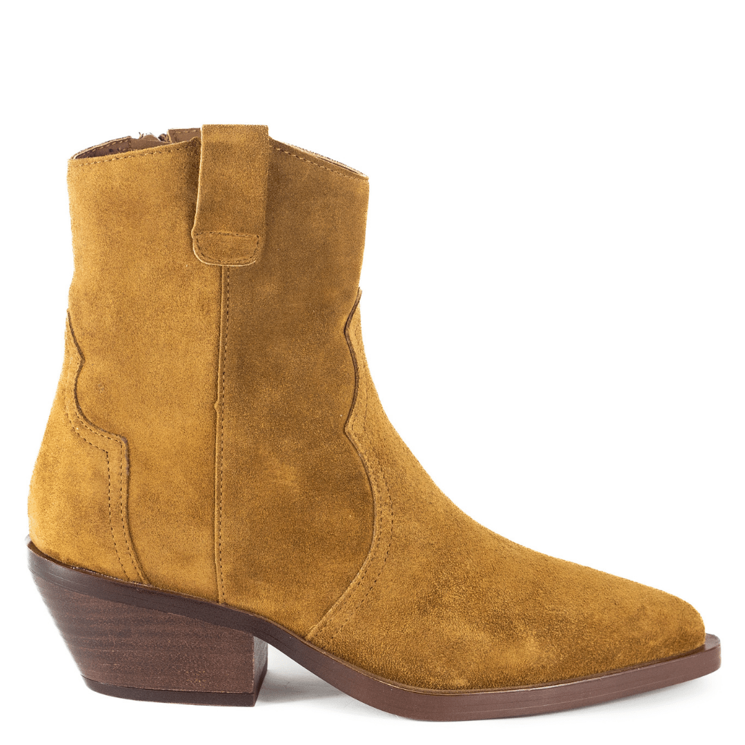 Cucito Tan Suede