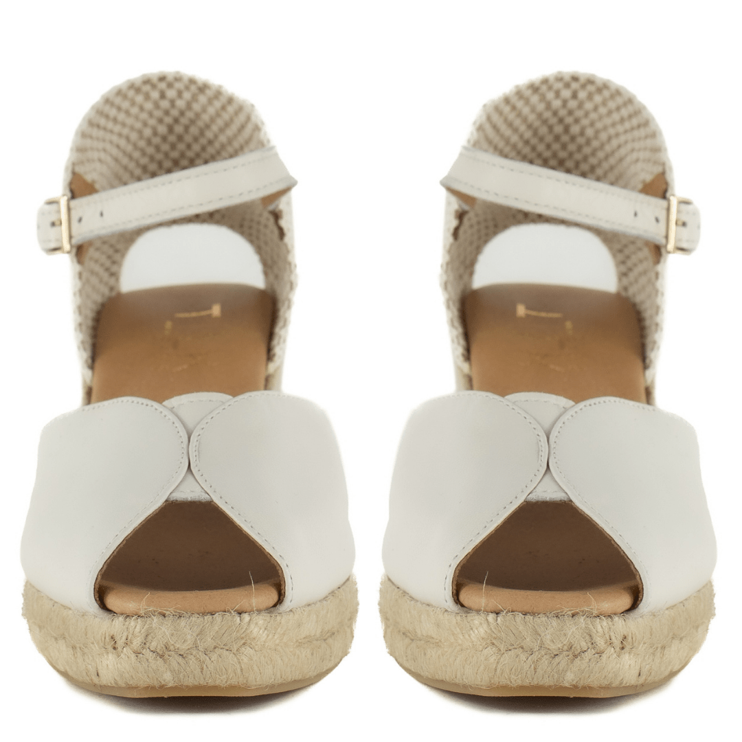 Cora Cream
