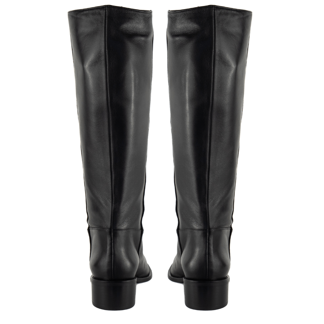 Casoria Black