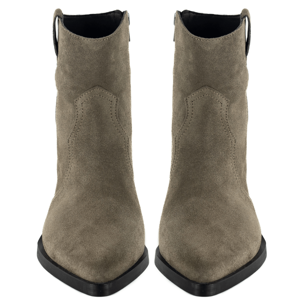Cucito Grey Suede