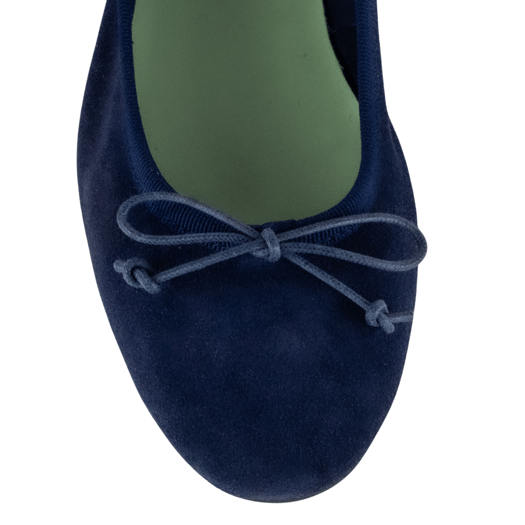 Pila Navy Suede