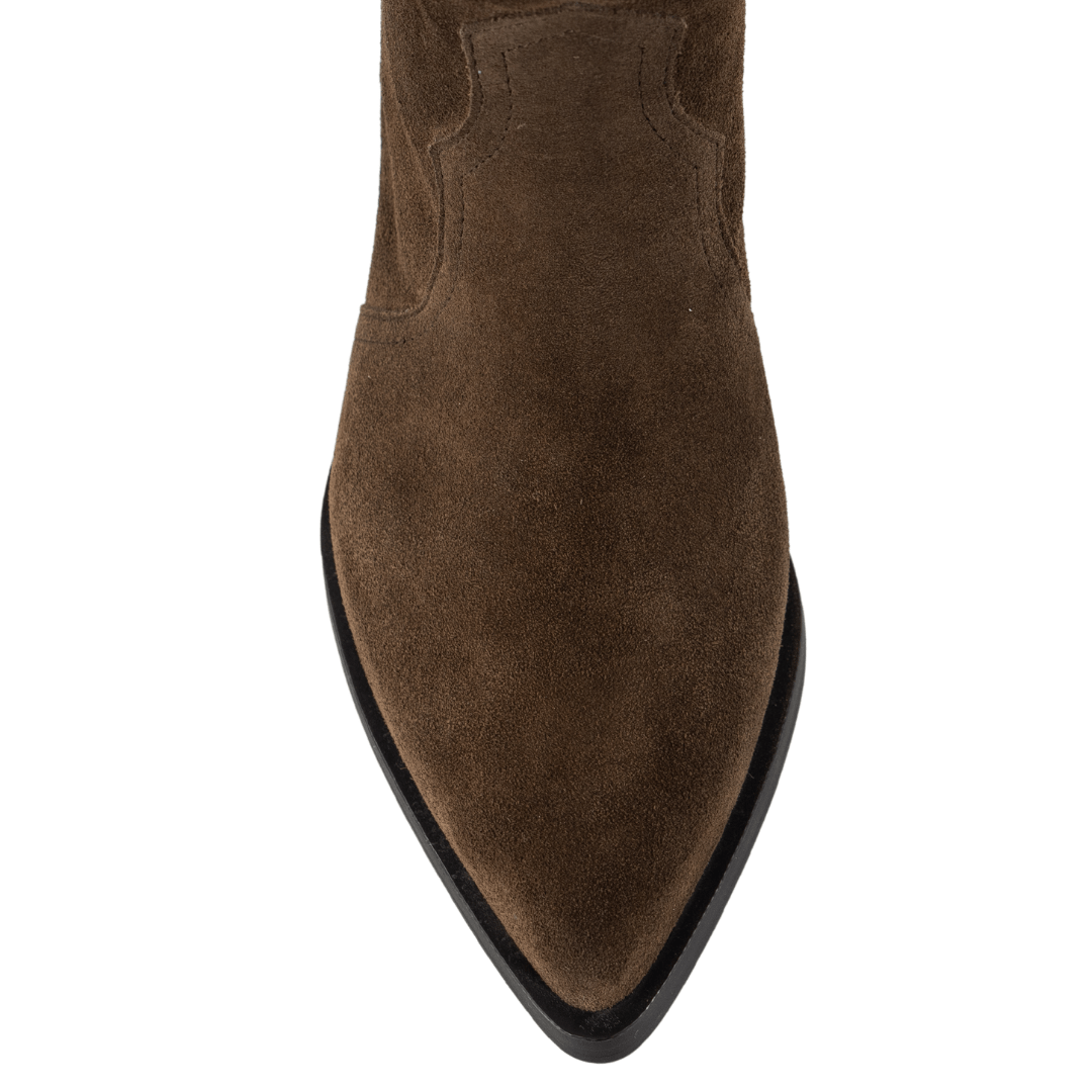 Cucito Dark Brown Suede
