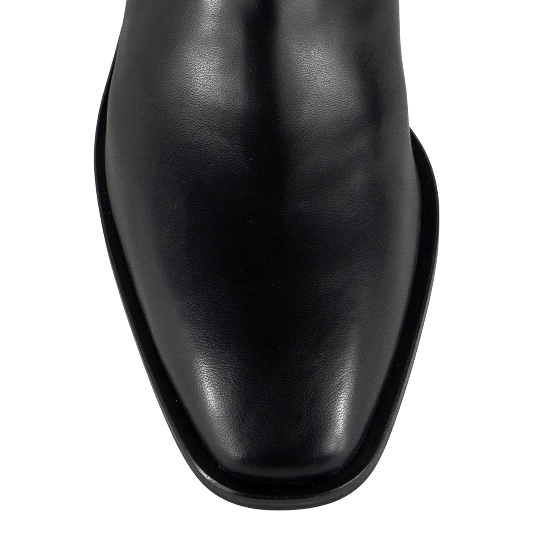Casoria Black