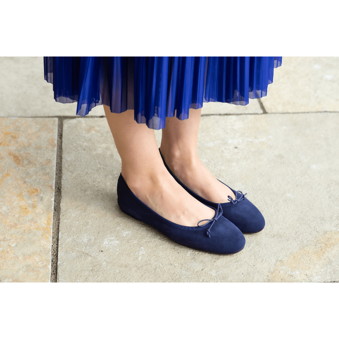 Pila Navy Suede