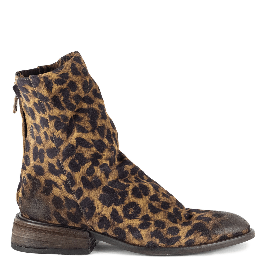 Este Leopard Suede