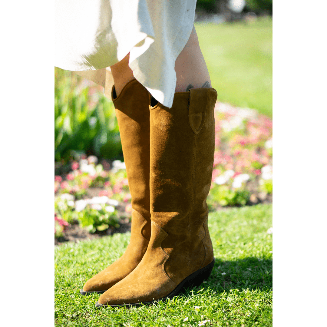 Etereo Tan Suede