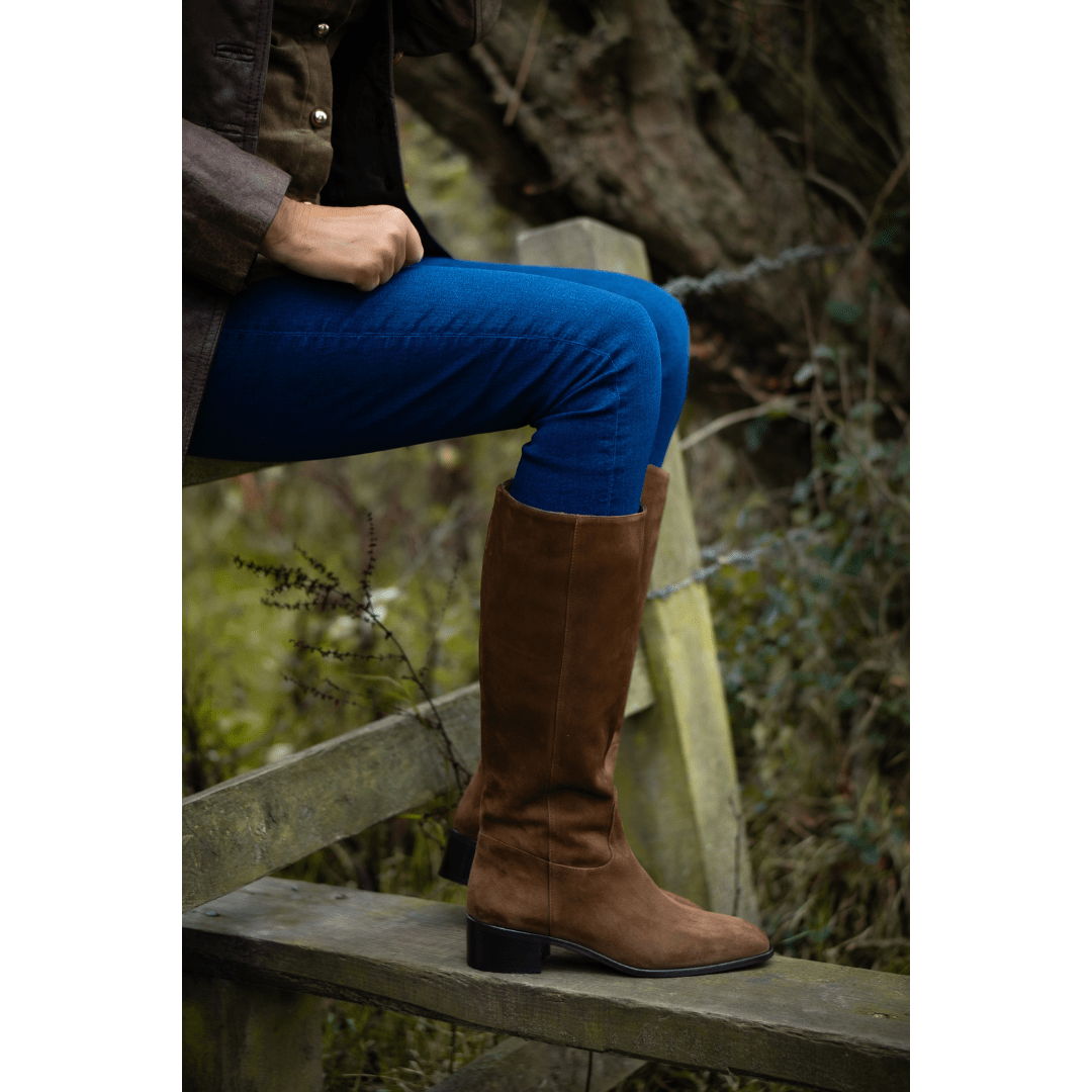 Casoria Tan Suede