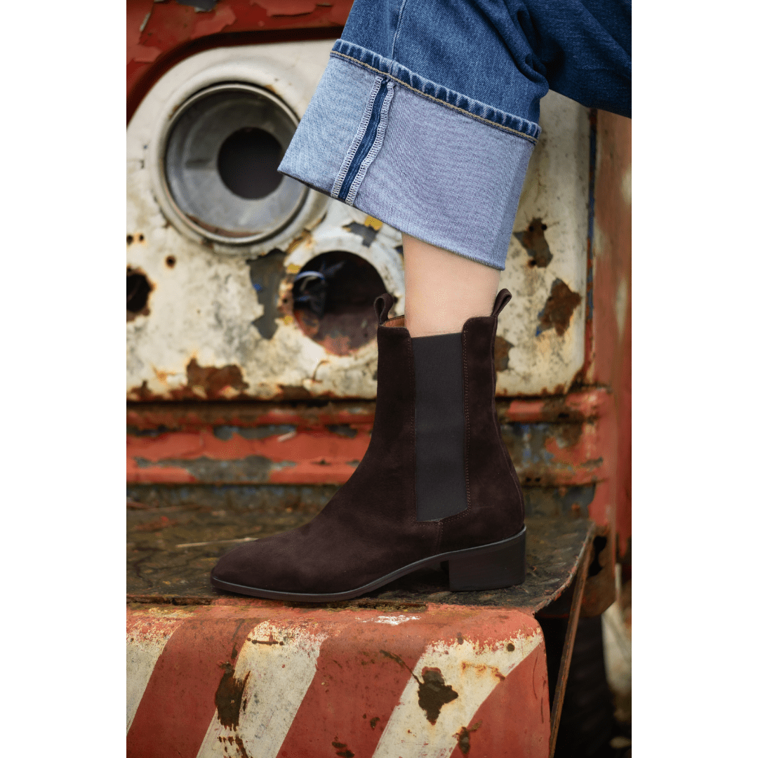 Elevato Brown Suede