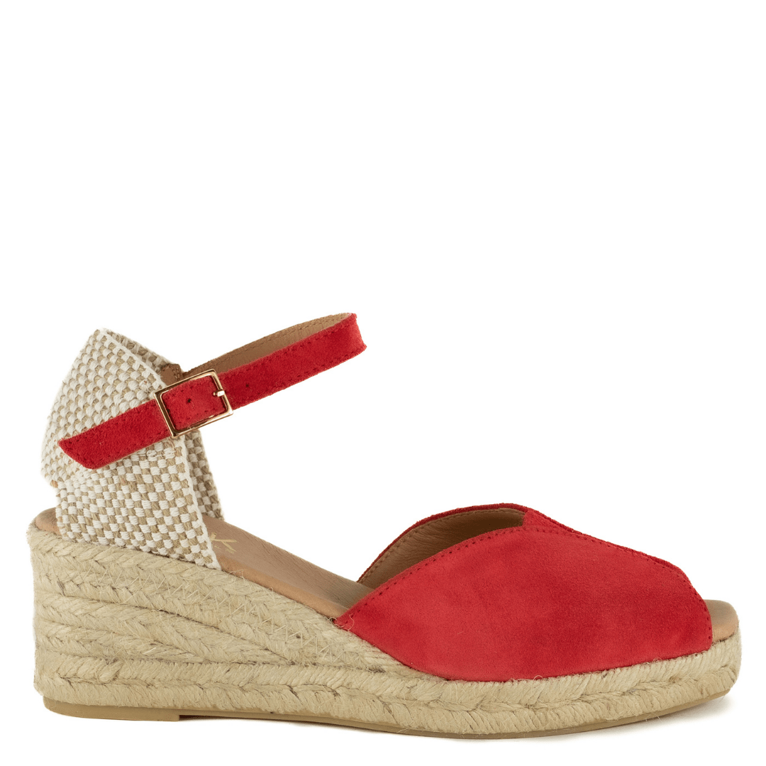 Cora Red