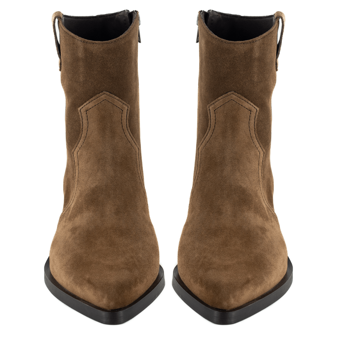 Cucito Light Brown Suede