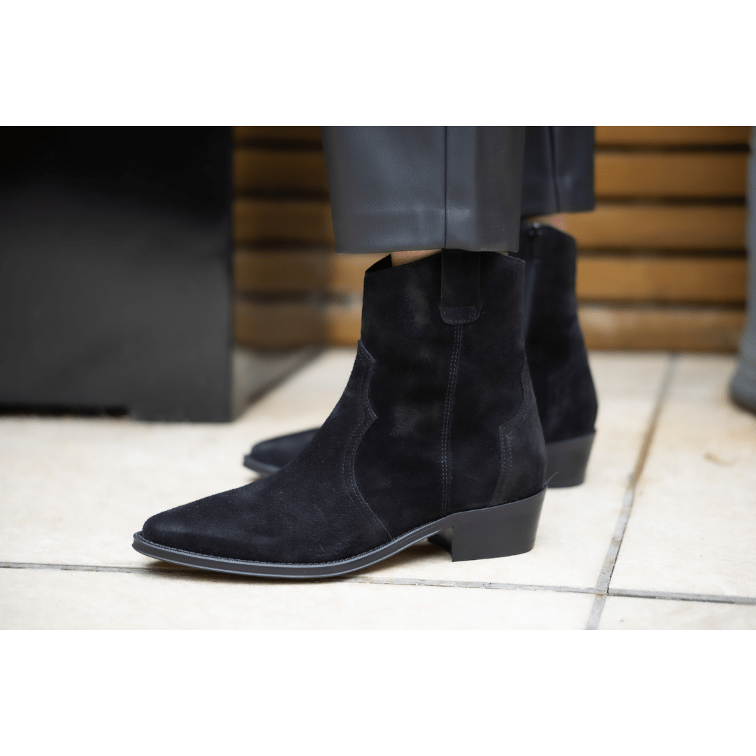 Staffe Black Suede