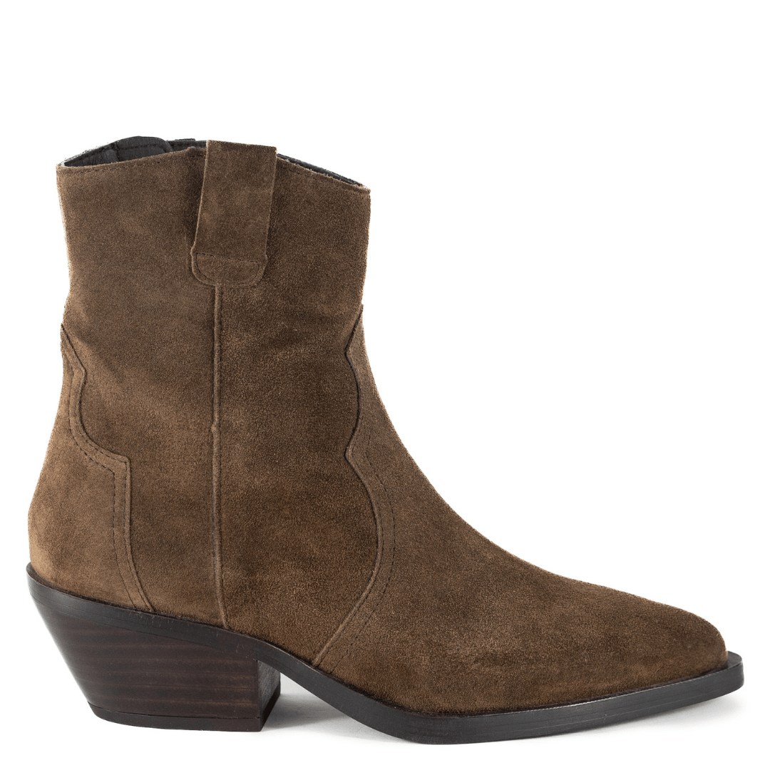 Cucito Dark Brown Suede