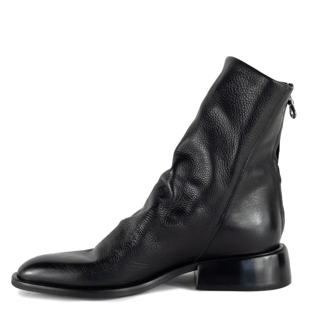 Este Black