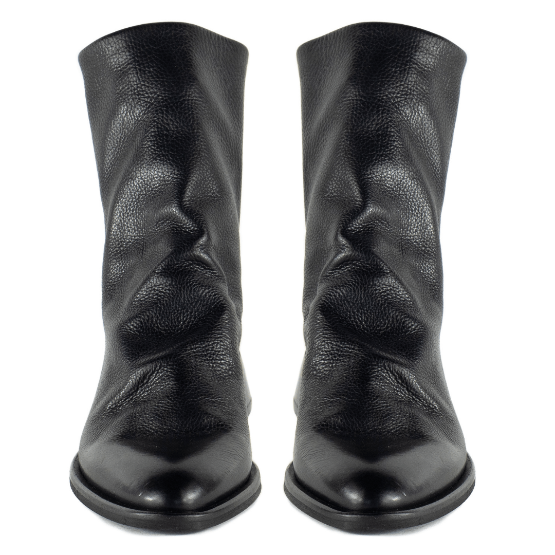 Este Black