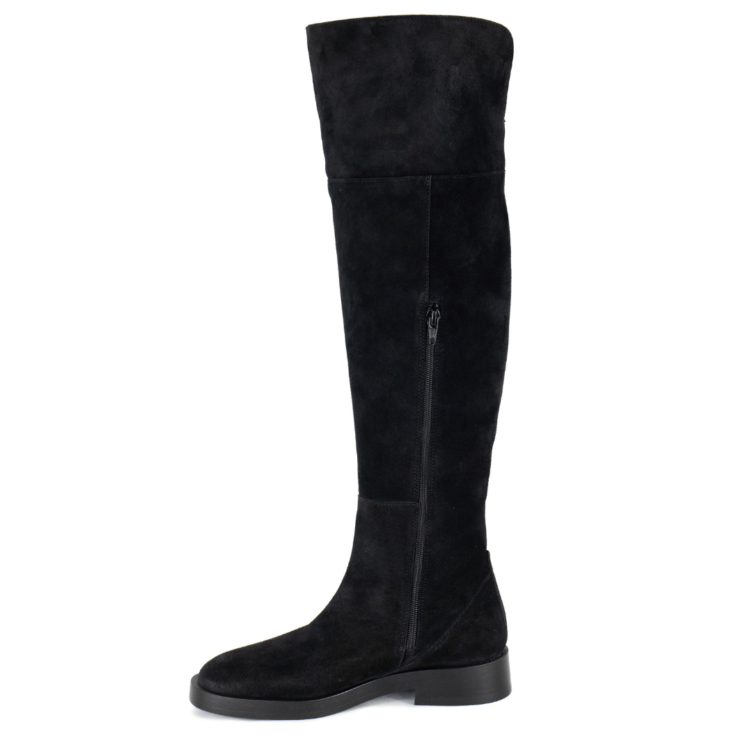 Soccavo Black Suede