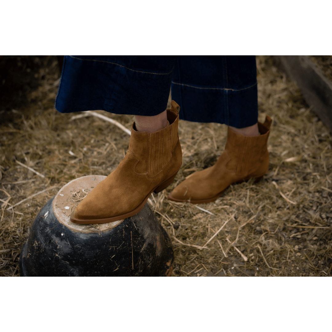 Musci Tan Suede