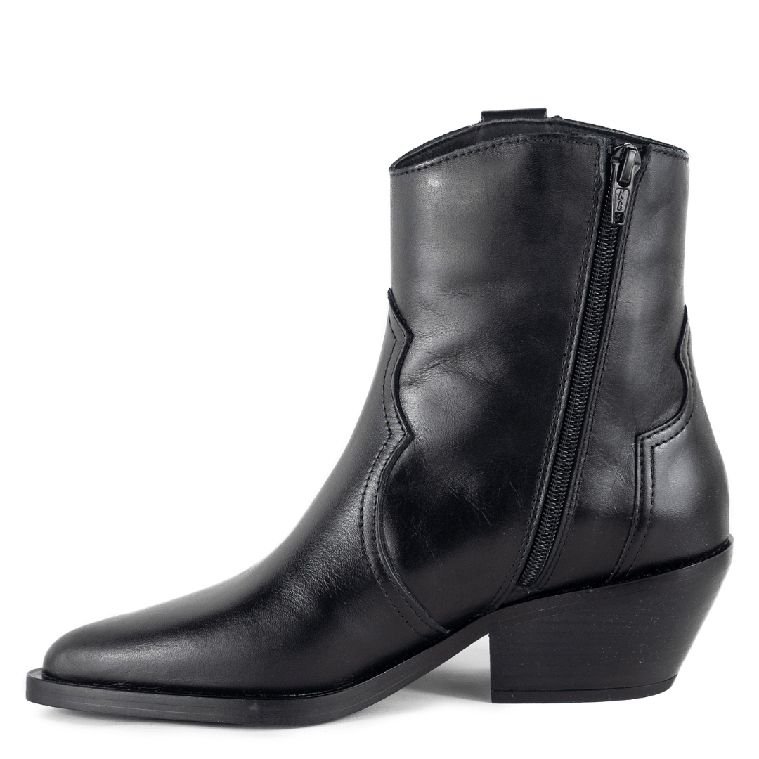 Cucito Black